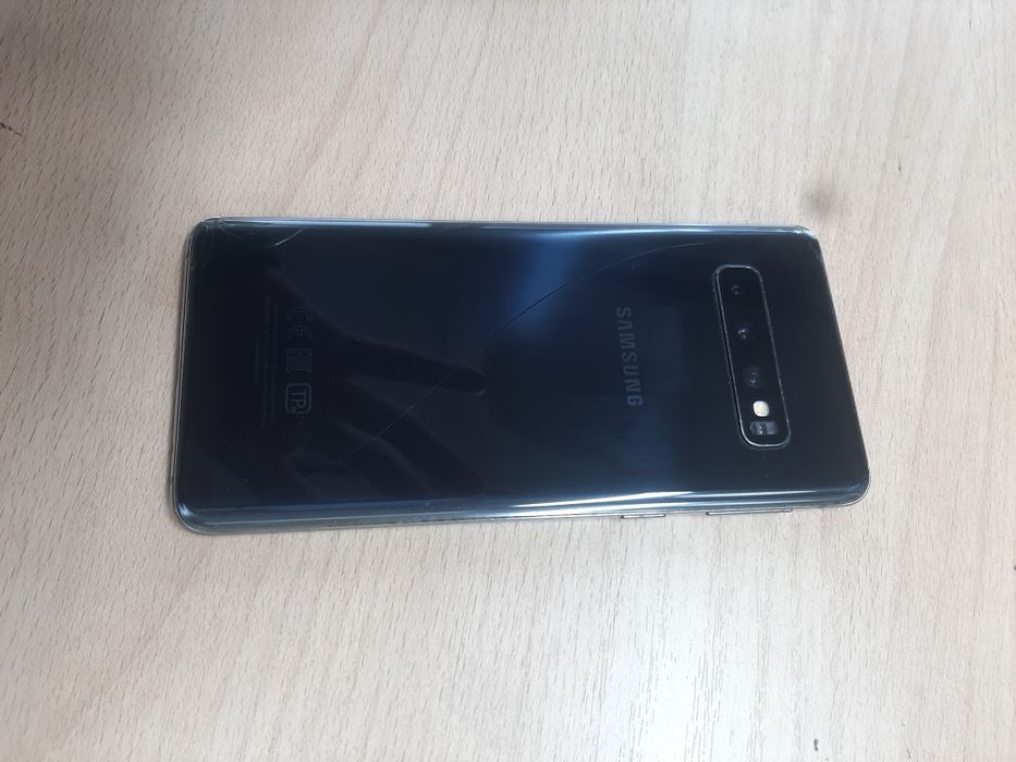 Samsung s10. 8/128GB