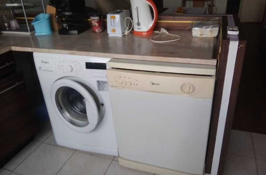 Дава се под наем Тристаен апартамент в Бургас, Изгрев - 70 кв.м за 225 € - Снимка #4