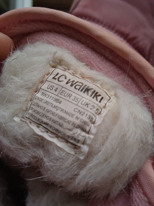 Продавам детски ботуши /апрески LCW