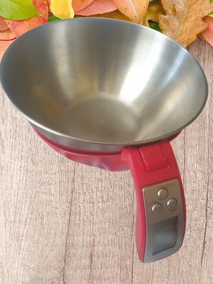 Cântar digital bucătărie marca Daewoo cu bol de inox