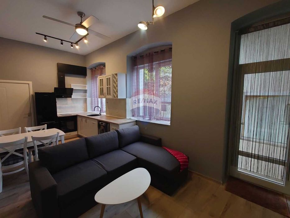 Дава се под наем Етаж от къща в Варна, Чайка - 140 кв.м за 800 € - Снимка #4