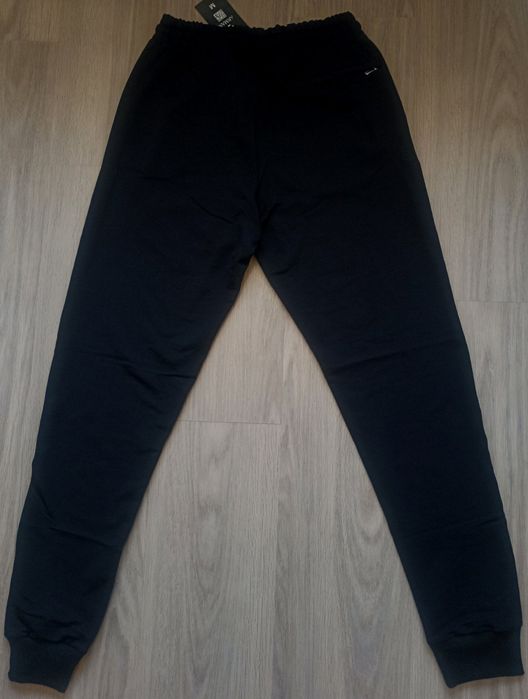 Мъжки спортни панталони Armani, Lacoste