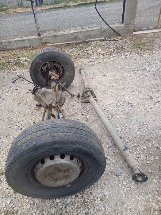 Заден Мост за Мерцедес Спринтер 310 D !