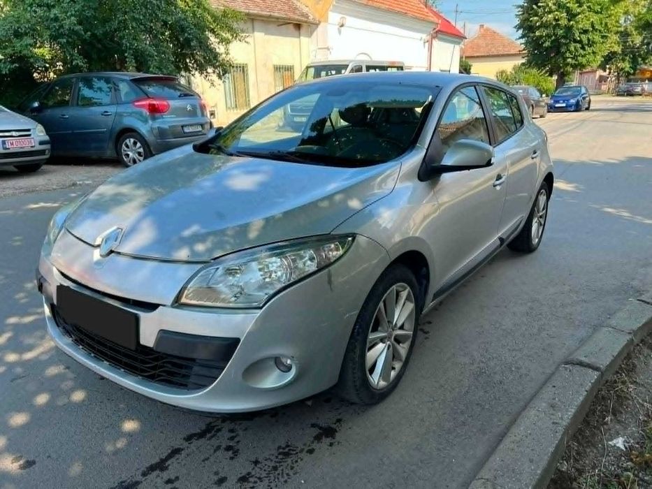 RENAULT Megane