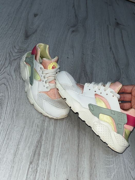 Nike Huarache - Marimea 38 - Stare foarte buna