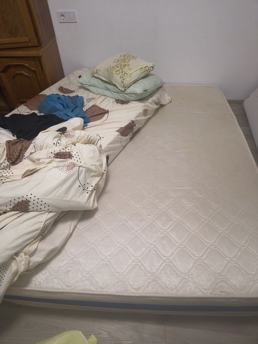 Vând. Saltea  pentru dormitor