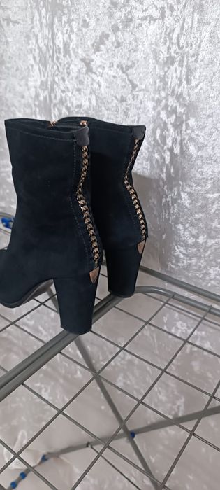 Продам женские полусапожки