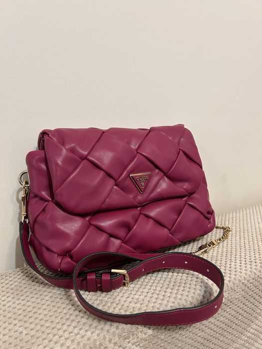 Чанта Guess мека