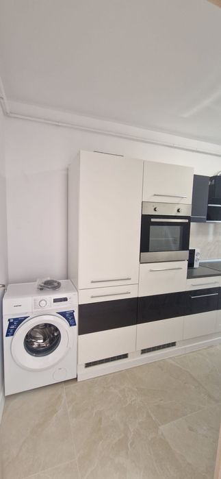 Inchiriez garsoniera