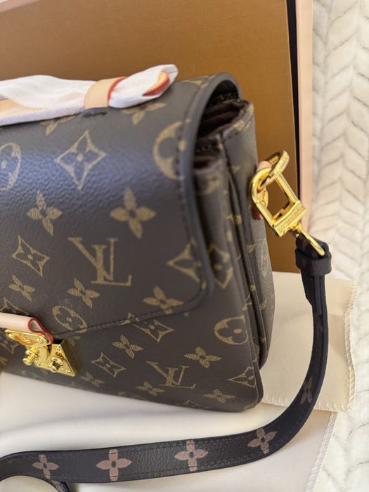 Дамска чанта нова