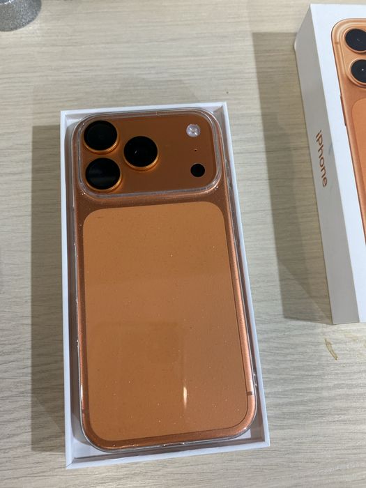 Продам Iphone 17 pro 256gb
