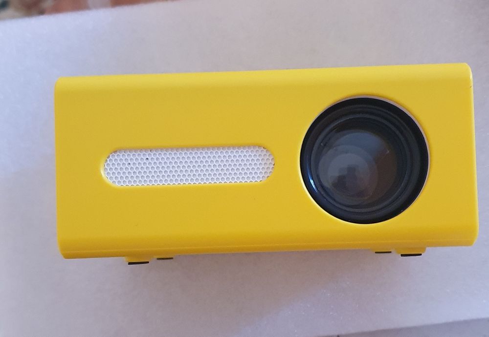 Мини пройктор эждимай полный коплект