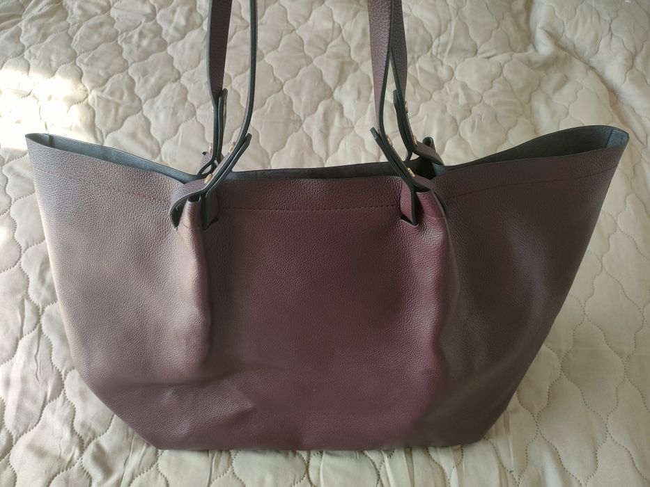 Genta  dama textura piele