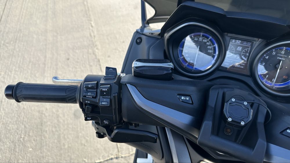 YAMAHA  tech max 560 A2