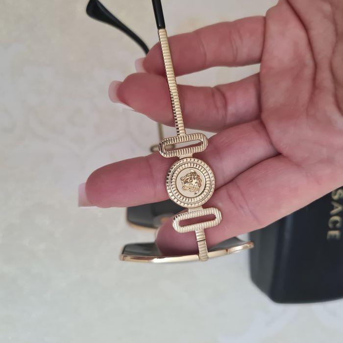 Совершенно новые очки от Versace