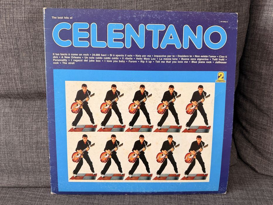 Adriano Celentano – The Best Hits, ediție italiană, anul 1977 (SM 3843/2).