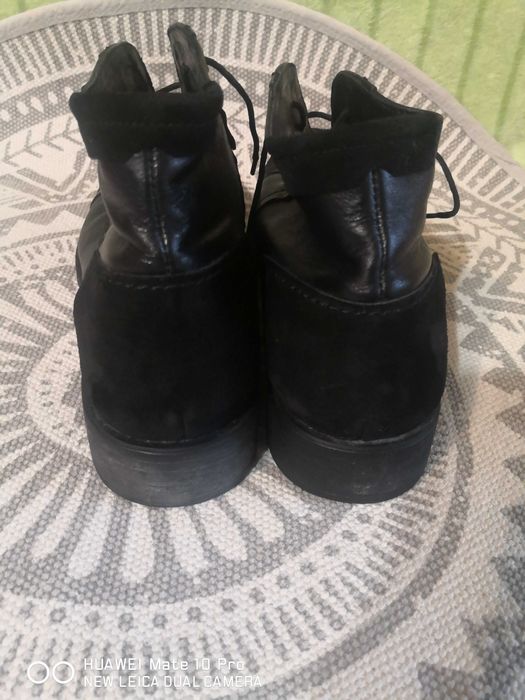 Продавам мъжки елегантни боти,луксозно българско качество(clarks).