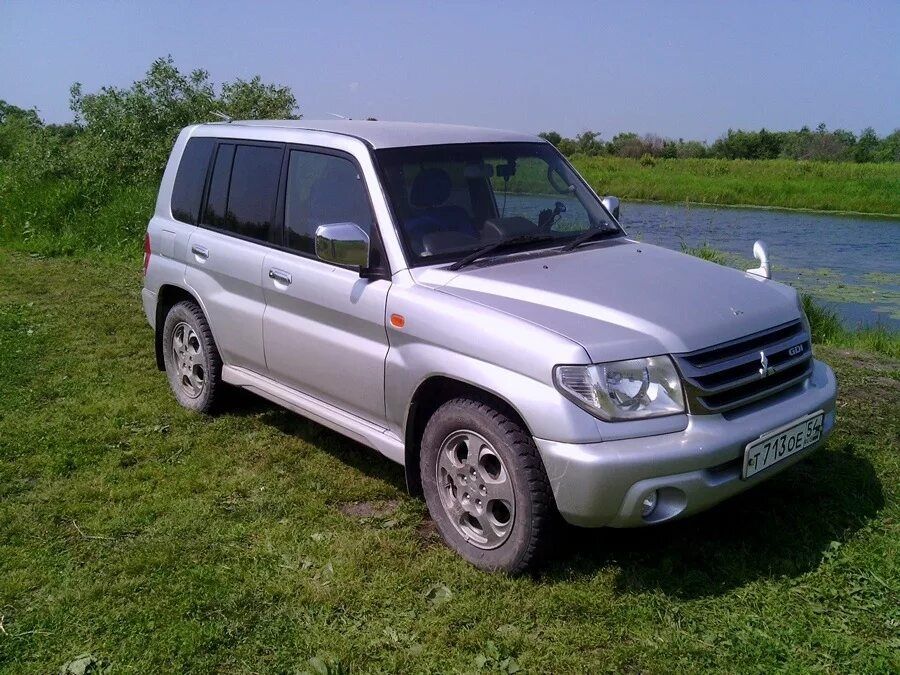 Митсубиси паджеро ио. Mitsubishi Pajero io. Мицубишини Паджеро ИРО. Митсубиси Паджеро дио. Mitsubishi Pajero io 2010.