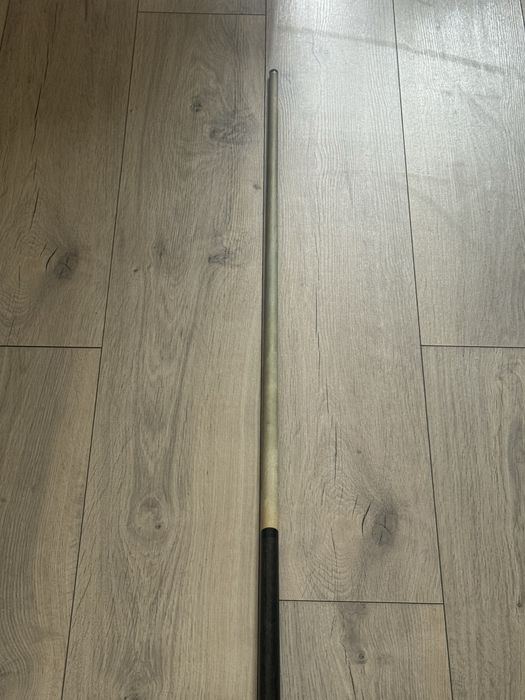 продам кий для бильярда 160см 700гр