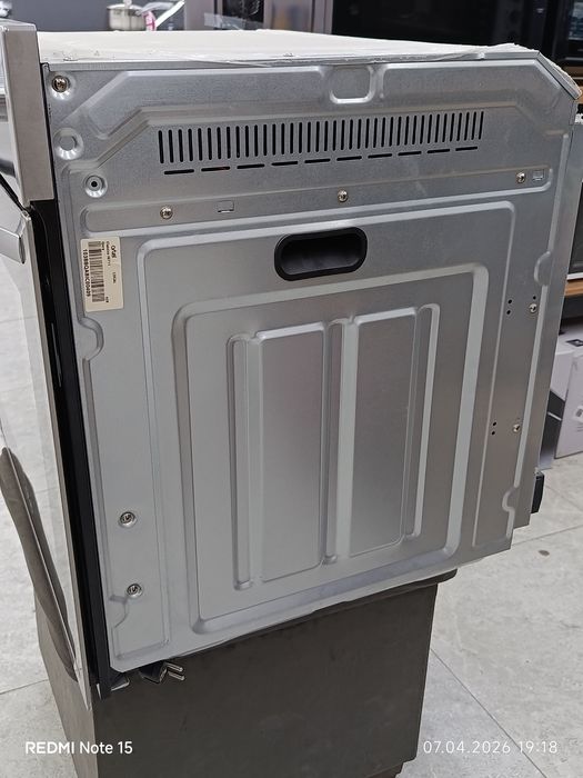 Встраемый духовой шкаф