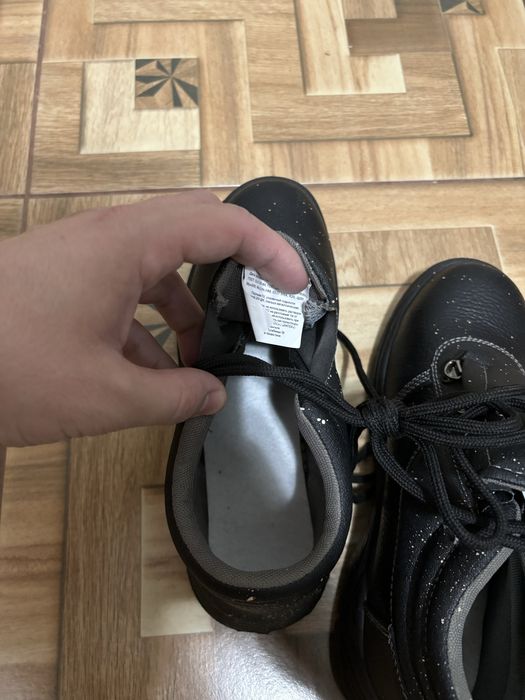 Продам ботинки новые летние