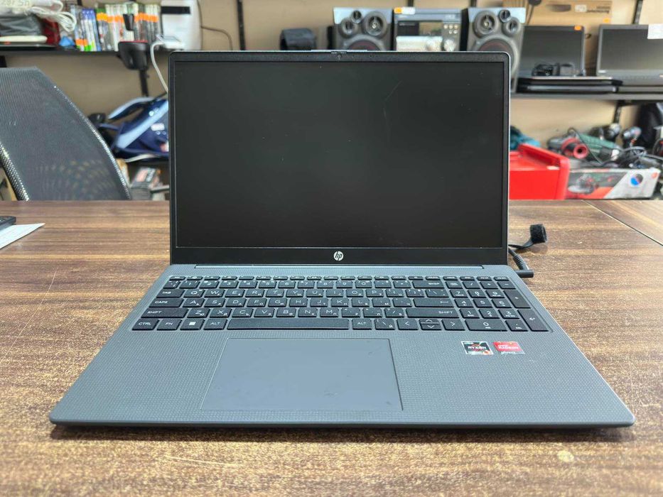 Лаптоп HP 15-FC0006NU, 15,6" AMD Ryzen 3 7320U, RAM 8GB, SSD 512GB