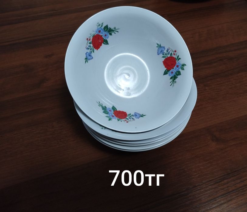 Тарелки разные...