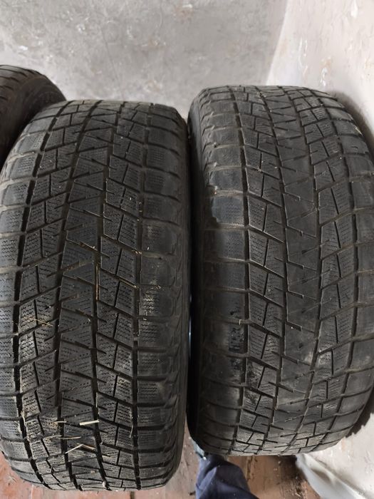 комплект Bridgestone Blizzak DM-V2 275/50 R22 с дисками