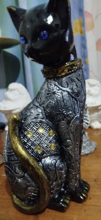 Продаются красивые сувениры отличный подарок !