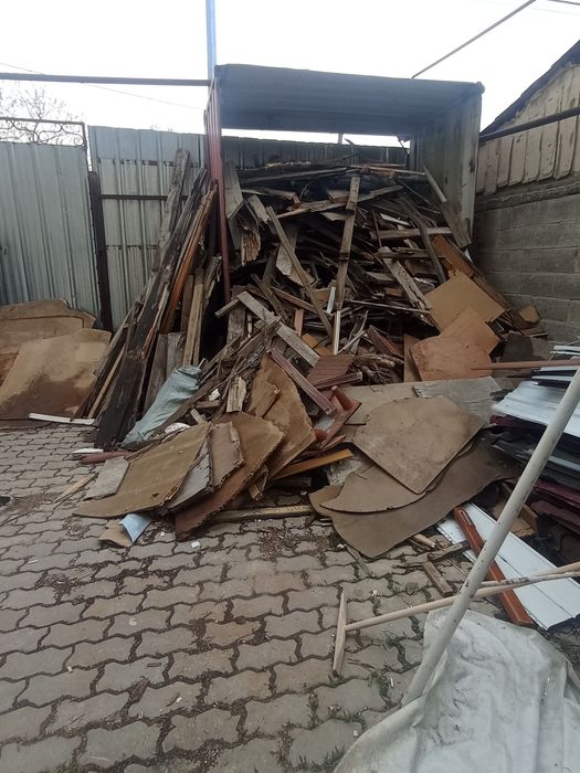 продам дрова о цене договоримся