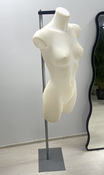 Bust manechin dama cu stativ marime 36
