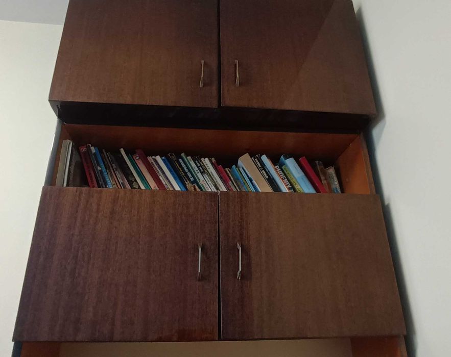 Стара секция- един модул-библиотека- тв шкаф - Подарявам!