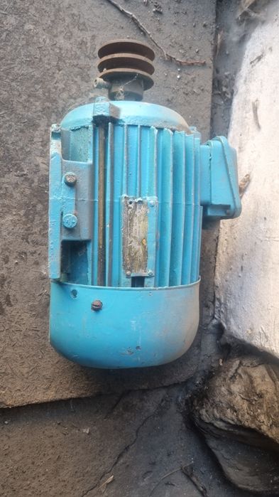 Продам электродвигатель