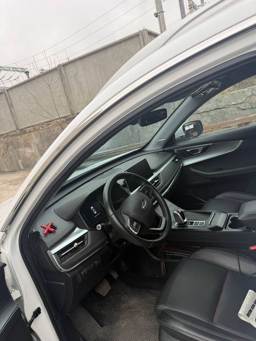 Продам срочно Chery 7 pro