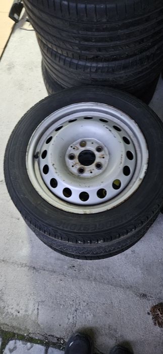 Патерици и пълноразмерни резервни гуми за мерцедес  B C E S ML R GL