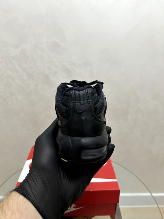 Nike Air TN Black