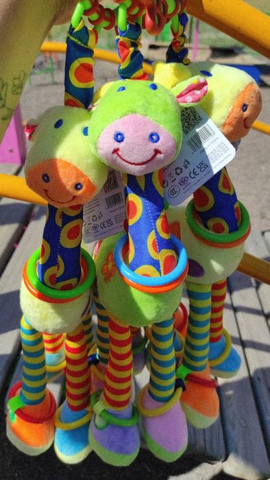 ИГРУШКА подвеска яркий жираф