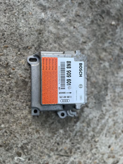 Calculator Airbag Audi TT 8N 1998-2006 | Cod 8N8909601 | BOSCH 0285001279 | Senzor SRS Modul Airbaguri Plansa Bord TTS RS