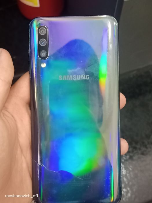 Samsung A50 sotiladi