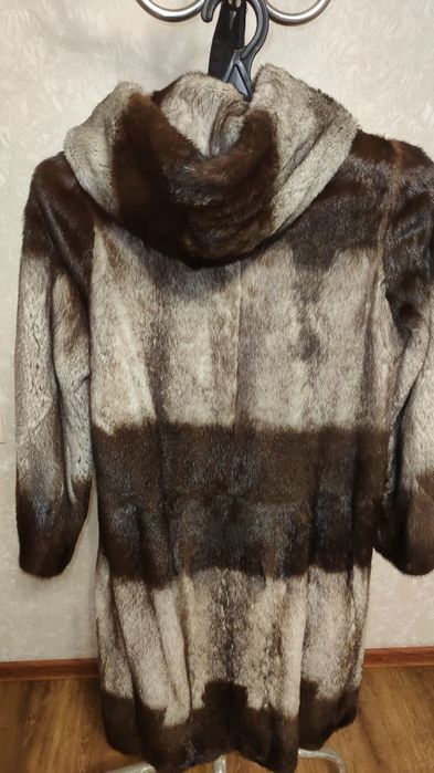 Шуба норковая. .