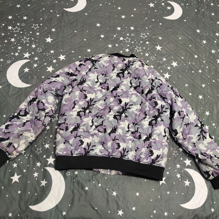 Продам куртку бомбер на осень