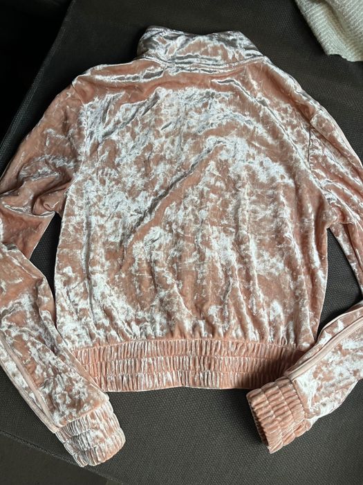 Плюшен суичер в бледо розово