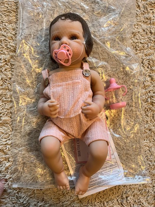 Кукла бебе