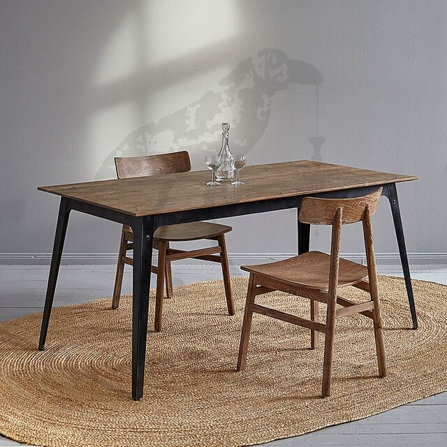 Хайтек столы и стулья , качество , стиль , надежность .