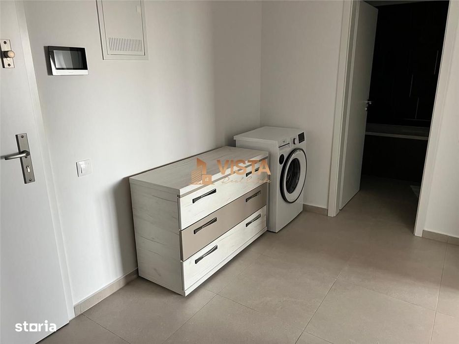 Exclusivitate, Garsoniera decomandata-40 mp, Qualis 2, Tractorul,Braso