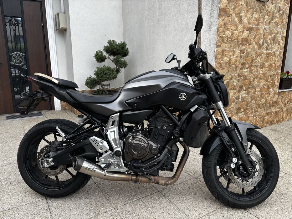 Motocicleta Yamaha MT-07