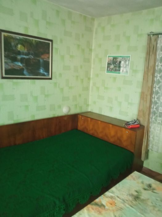 Къща в село Ломци