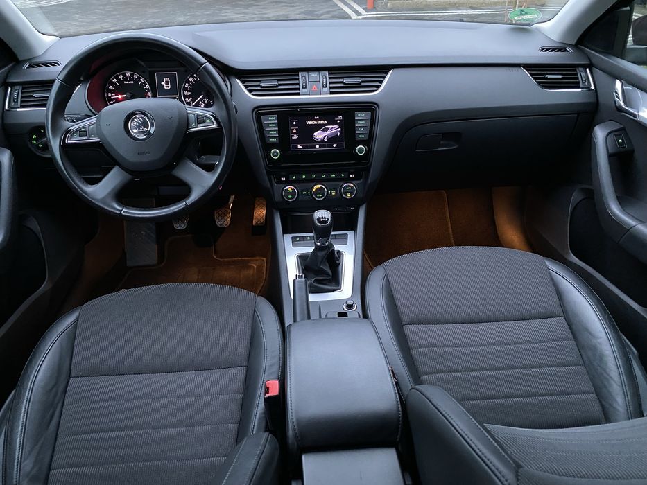 Skoda Octavia 2,0 tdi 150 Cp Bi-Xenon Zoll valabil