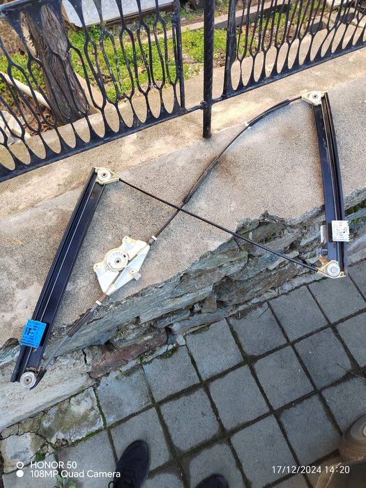 Стъклоповдигач за стъкло АУДИ