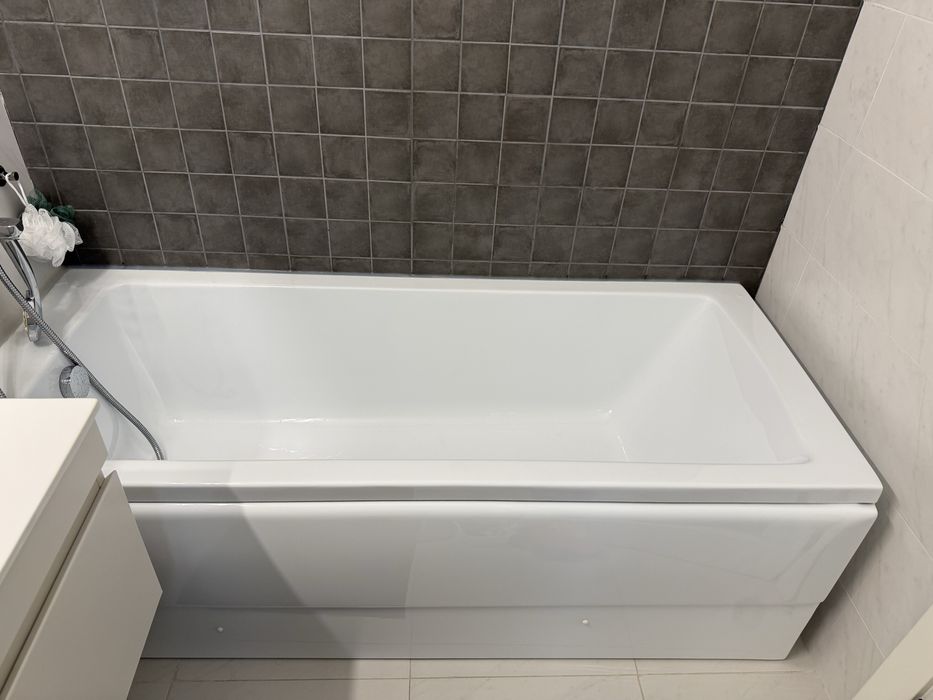Cadă dreptunghiulară din acril  1700x70 mm